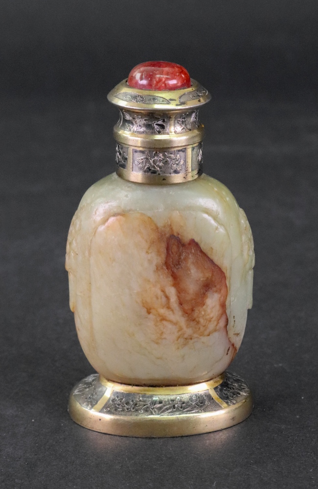 A Chinese soapstone and gilt metal mounted snuff bottle, late 19th/20th century, - Image 3 of 6