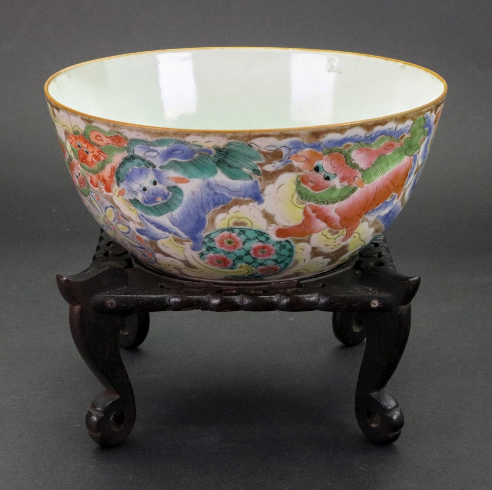 A Chinese famille rose bowl, 19th century, - Image 2 of 6