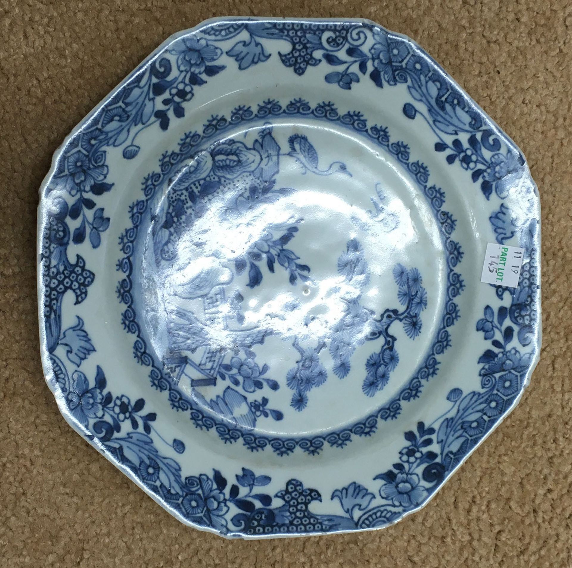 A pair of Chinese blue and white Export porcelain plates, Qianlong, - Image 7 of 9