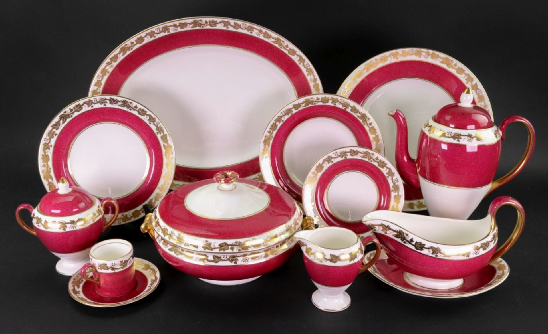 A Wedgwood Whitehall pattern part dinner and coffee service, forty pieces, including a coffee pot, - Bild 2 aus 2