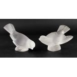 Two Lalique crystal figures of birds, each 8.5cm high (2).