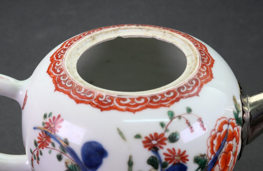 A Chinese porcelain bullet shaped teapot and cover, Qianlong, - Image 6 of 6