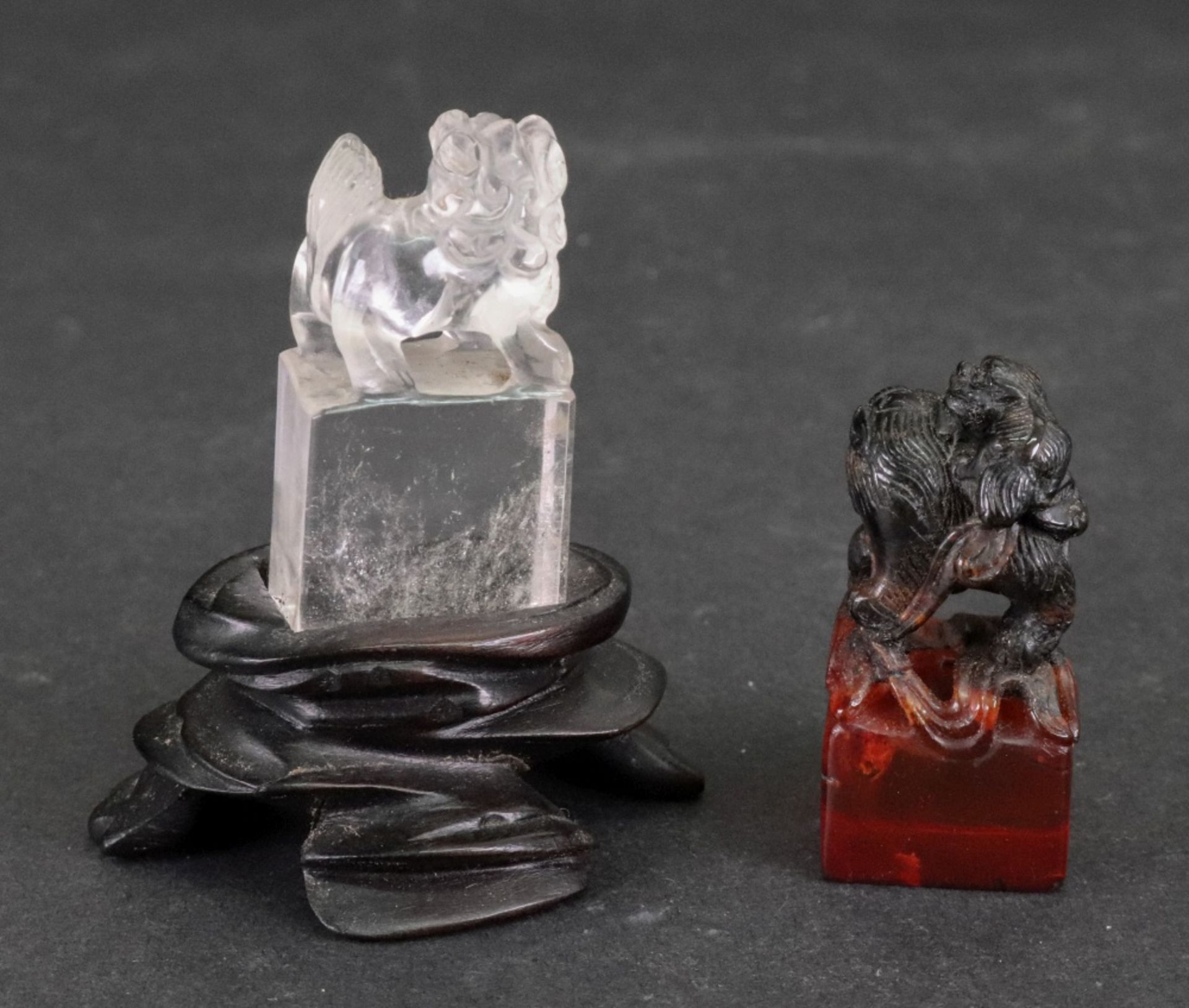 A small Chinese rock crystal carving of a Buddhist lion, standing on a rectangular plinth, 4. - Image 3 of 4