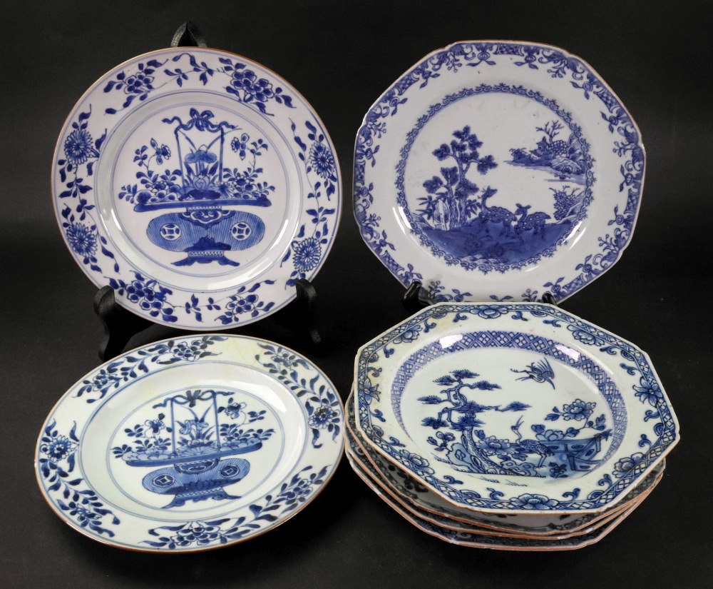 A pair of Chinese blue and white Export porcelain plates, Qianlong, - Image 2 of 9