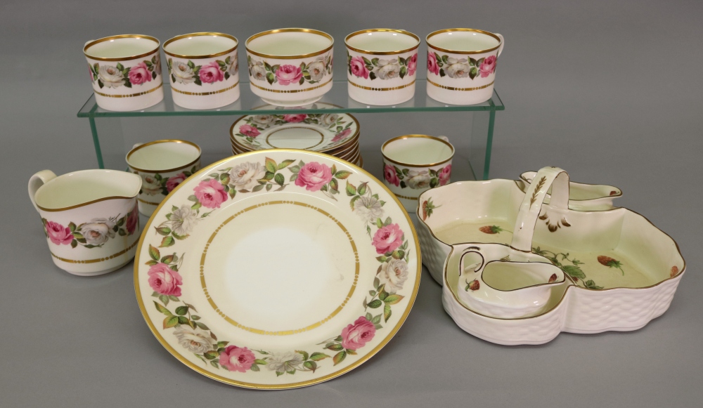 A Royal Worcester Royal Garden 21-piece tea service and a Coalport Strawberry set (24).