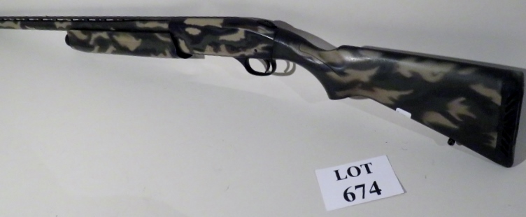 Mossberg S/A Camo 9200 12 bore shotgun, restricted, serial no: SJ0495, barrel 28", 3" chamber,