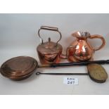 Quantity of copper and brass to include a copper kettle and jug, a bed warmer and roasting tin,