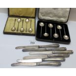 A set of six silver coffee spoons with coffee bean terminals, Birmingham 1929, boxed,