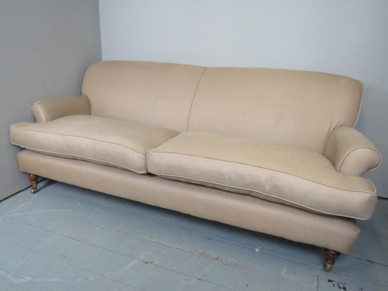 An excellent quality 20th century Victorian design sofa,