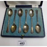 A set of six silver teaspoons Sheffield 1958, Walker & Hall, boxed, approx 2.