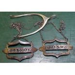 NOVELTY HALLMARKED SILVER PAIR OF SUGARNIPS FASHIONED AS A WISHBONE together with two hallmarked