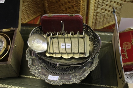 A SELECTION OF DOMESTIC METAL WARES the majority silver plated, to include a hallmarked silver