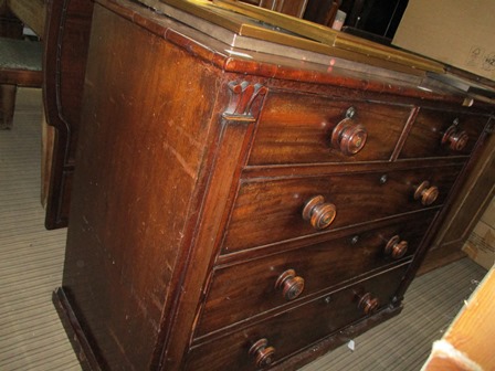 A 19TH CENTURY MAHOGANY CHEST OF FIVE DRAWERS