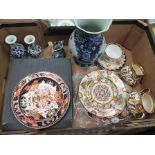 A BOX CONTAINING A SELECTION OF COLLECTOR'S POTTERY AND PORCELAIN to include; Oriental, Royal