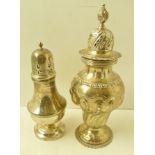 WILLIAM HUTTON & SONS LTD. AN EARLY 20TH CENTURY SUGAR CASTER of Georgian design, baluster form with