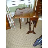 A 20TH CENTURY SMALL SIZED MAHOGANY SUTHERLAND TABLE