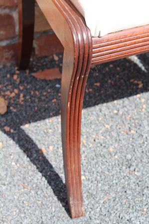 A SET OF FOUR 19TH CENTURY MAHOGANY REGENCY DESIGN SINGLE DINING CHAIRS, having Trafalgar rope twist - Image 4 of 6