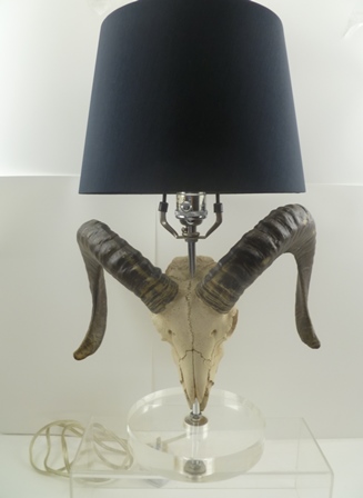 JAMIE YOUNG COMPANY (California) A RAM'S SKULL DESIGN TABLE LAMP on circular perspex base, with - Image 2 of 2