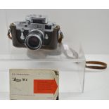 A LEICA M2 RANGEFINDER 35MM CAMERA, body no. 947906, fitted with an Ernst Leitz GM6H, Wetzlar