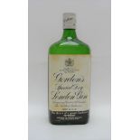 GORDON'S Special Dry London Gin, 26 2/3 fl.oz. bottle