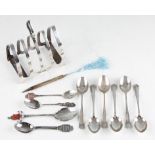 A collection of hallmarked silverware, to include a Viners toast rack, a propelling pencil, a set of