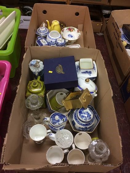 Two boxes of Ringtons and other china