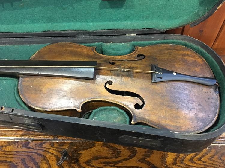 Violin in coffin case - Image 3 of 10