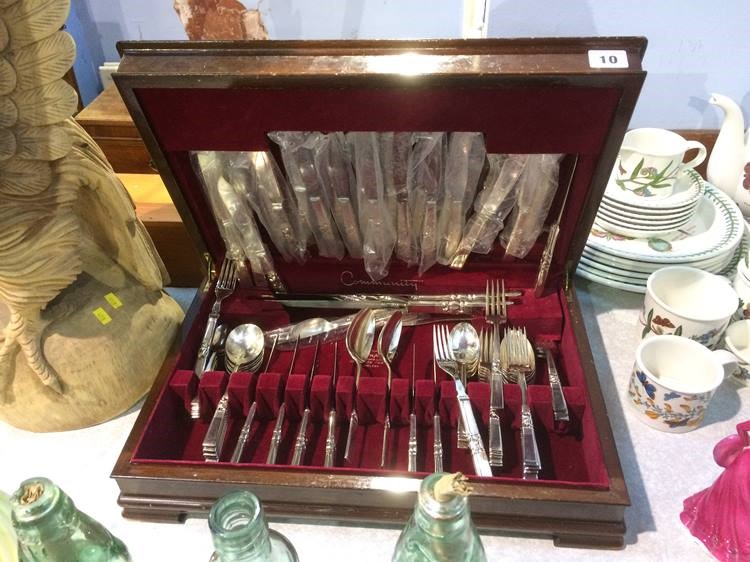 Canteen of cutlery