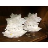 Pair of soap dishes