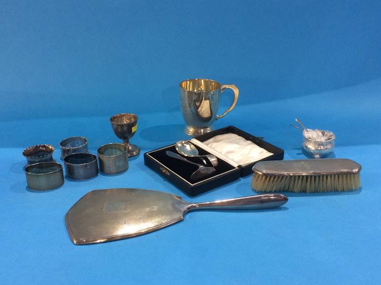 Collection of assorted silver, to include a Christening set, tankard etc. - Image 9 of 14