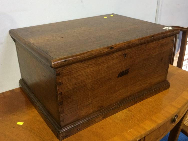 A small oak box, 48cm wide