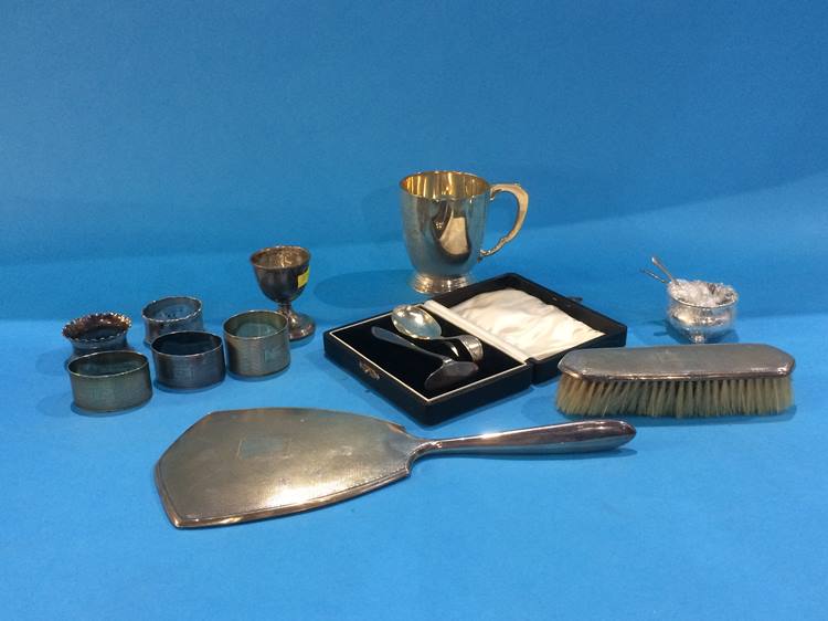 Collection of assorted silver, to include a Christening set, tankard etc.