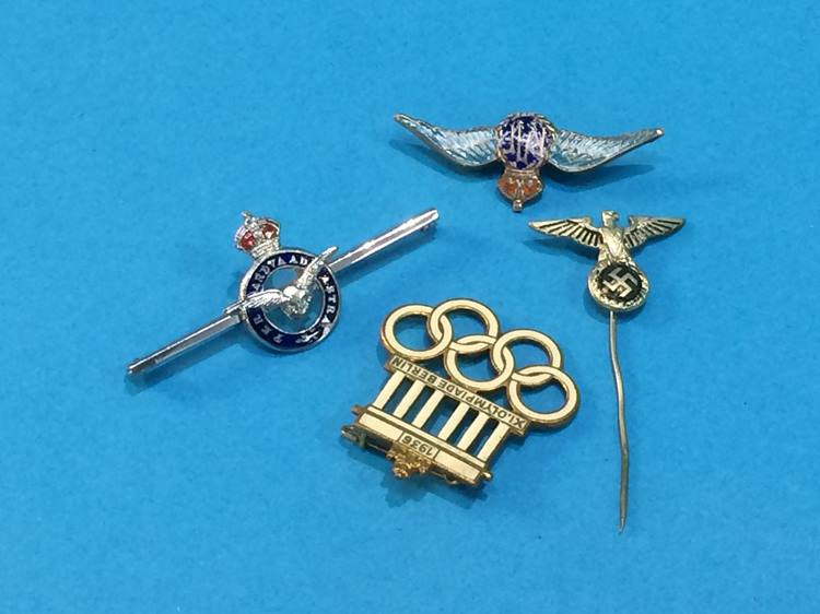 Collection of various badges, to include Berlin Olympics 1936, RAF sweetheart badge etc. - Image 6 of 6