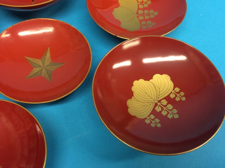 A set of three Japanese Imperial army red lacquered sake cups, Russian - Japanese war 1904, and a - Image 4 of 11