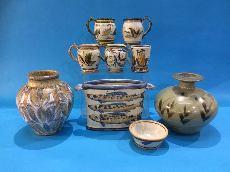 A selection of Studio pottery, including Glynn Colledge etc. (9)