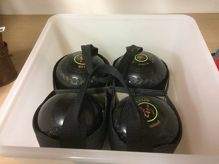 Set of bowling balls
