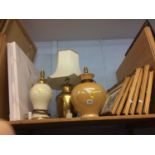 Various pictures and lamps