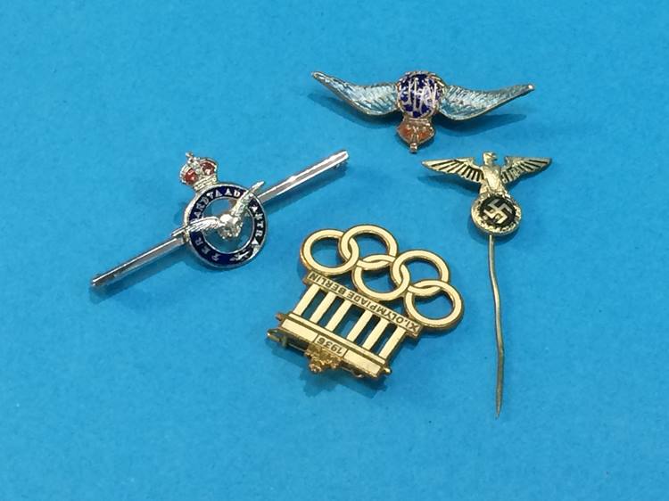 Collection of various badges, to include Berlin Olympics 1936, RAF sweetheart badge etc. - Image 5 of 6