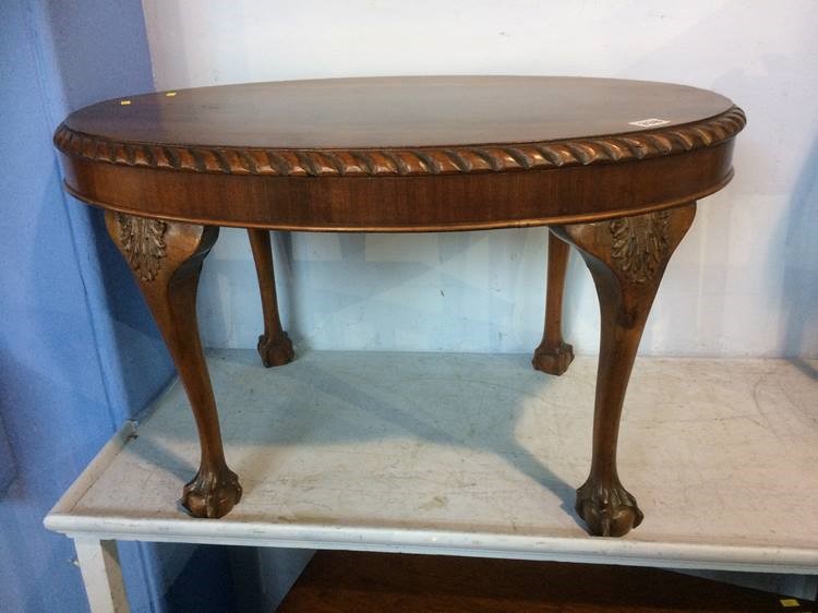 Mahogany oval occasional table