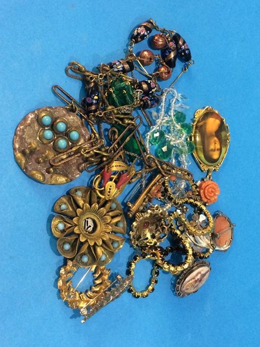 Bag of costume jewellery - Image 2 of 2