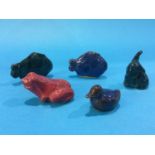 A miniature Denby frog, rabbit, duck and two fish (5)