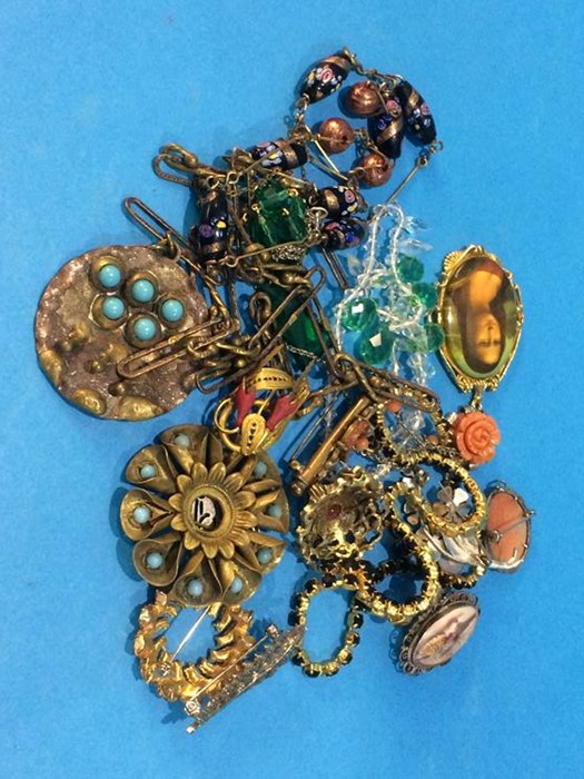 Bag of costume jewellery