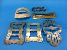 Six large buckles
