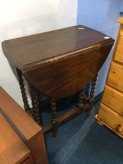 Small oak barley twist table