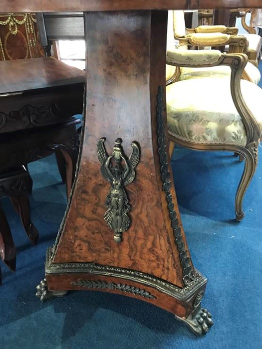 A Louis XV style centre table with circular top, trefoil support with claw feet, 60cm diameter - Image 2 of 3