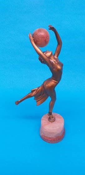 Two Art Deco spelter figures, one holding aloft an alabaster ball, the other with arms - Image 2 of 3