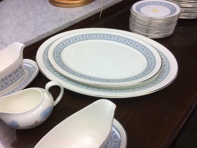 A Royal Doulton 'Counterpoint' dinner service - Image 3 of 3