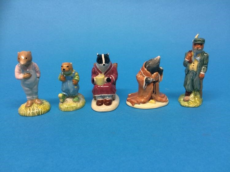 Five Royal Albert 'Wind in the Willows' figures (boxed)