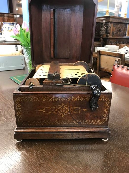 An American wind up Gately automatic table organ, Boston, 32 x 31 cm - Image 6 of 9