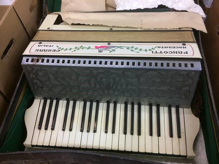 A Pancotti accordion - Image 2 of 3